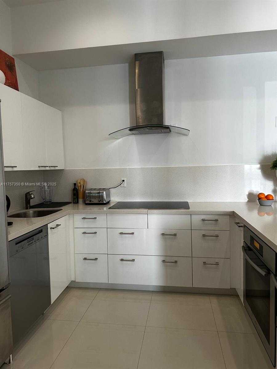 Small Image of 1500 BAY RD #1524S, Miami Beach Number 9