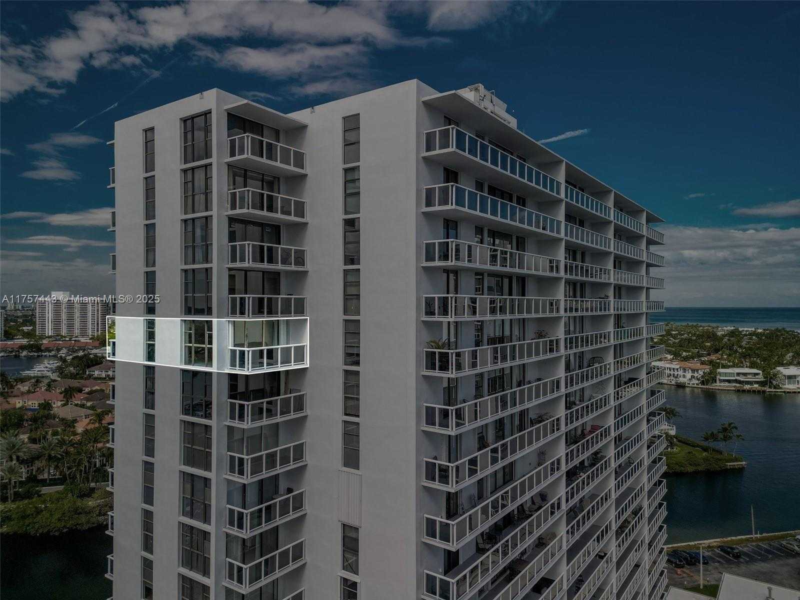 Small Image of 20505 EAST COUNTRY CLUB DR #1938, Aventura Number 2