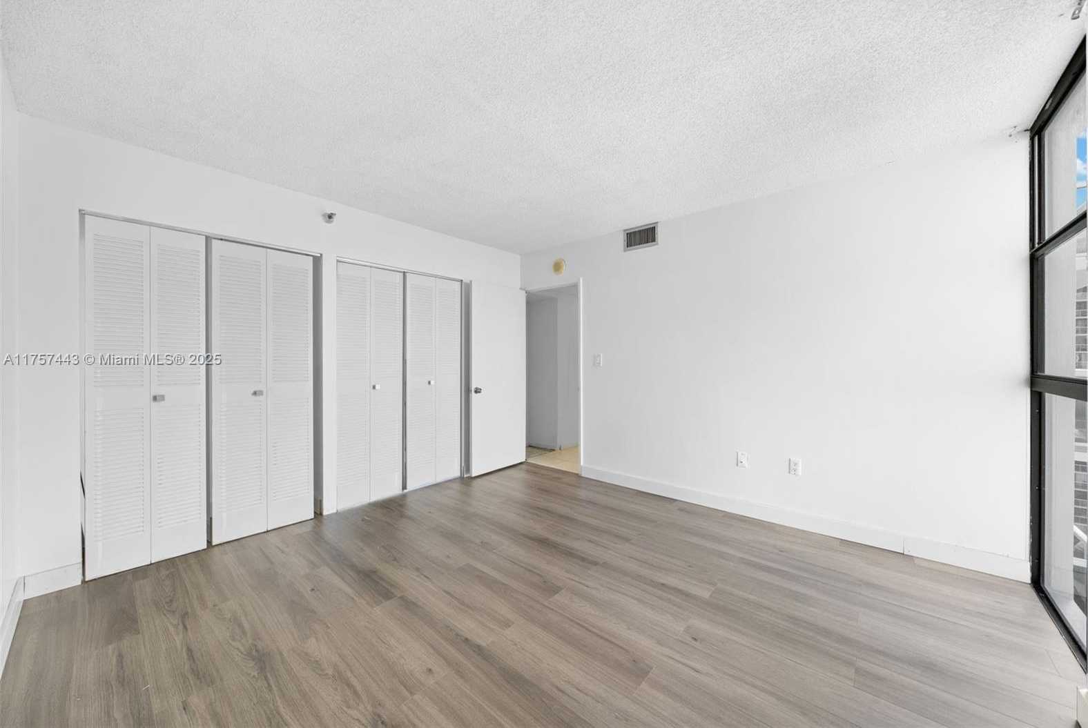 Small Image of 20505 EAST COUNTRY CLUB DR #1938, Aventura Number 23