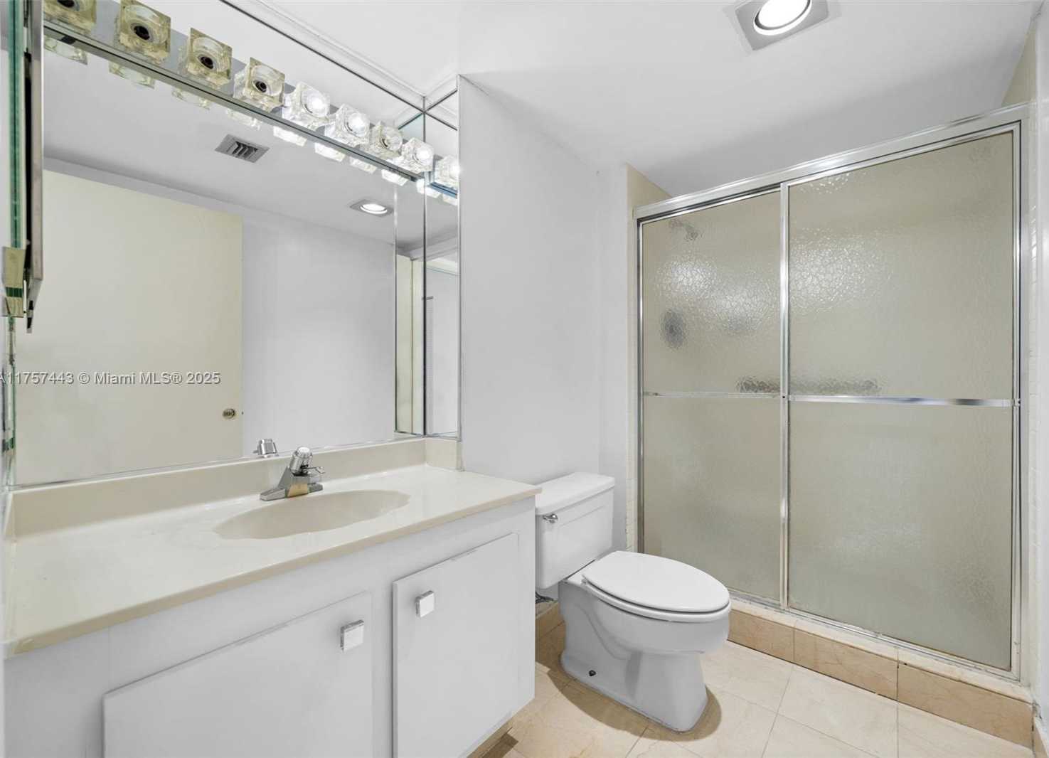 Small Image of 20505 EAST COUNTRY CLUB DR #1938, Aventura Number 24