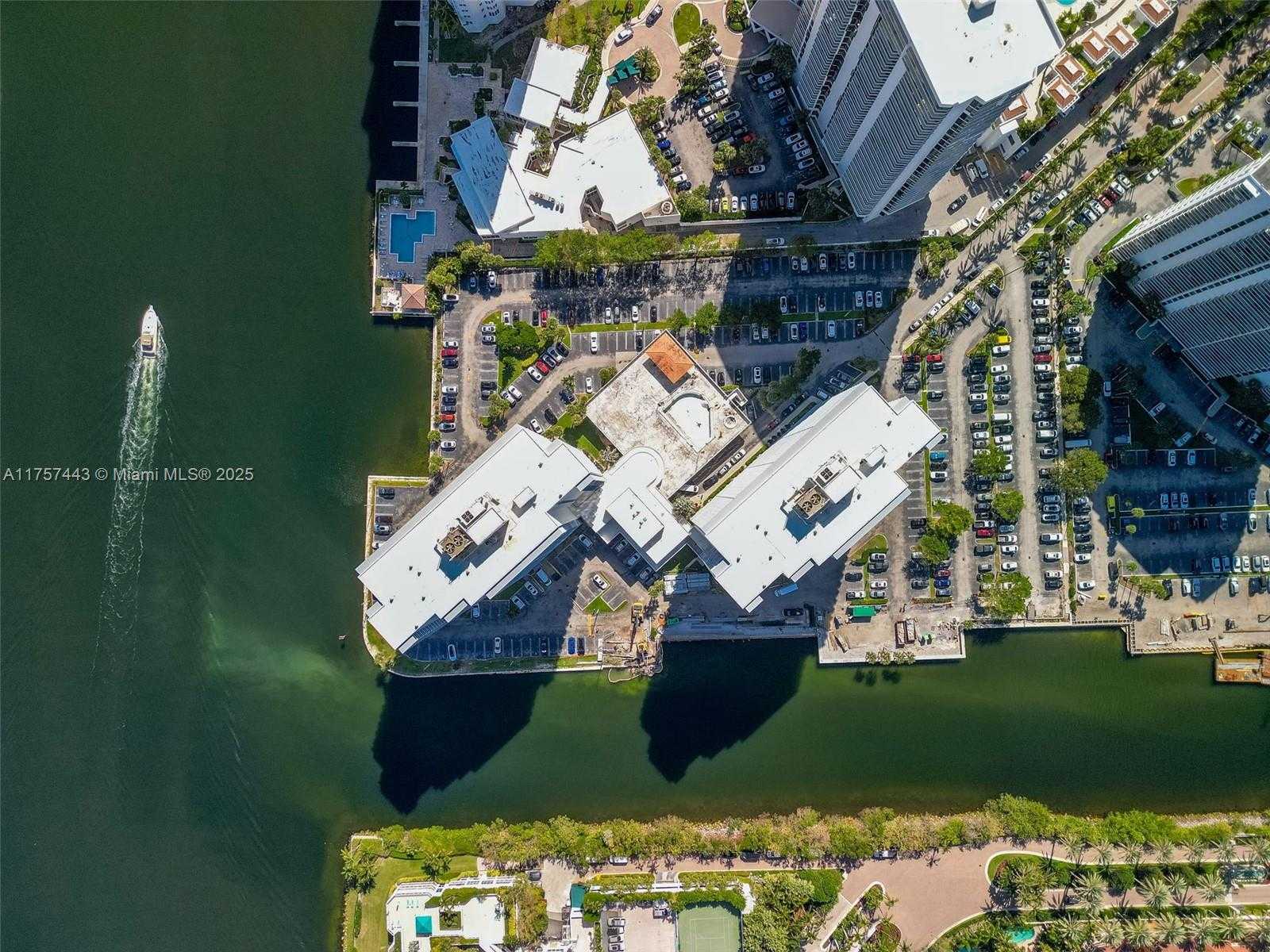 Small Image of 20505 EAST COUNTRY CLUB DR #1938, Aventura Number 35