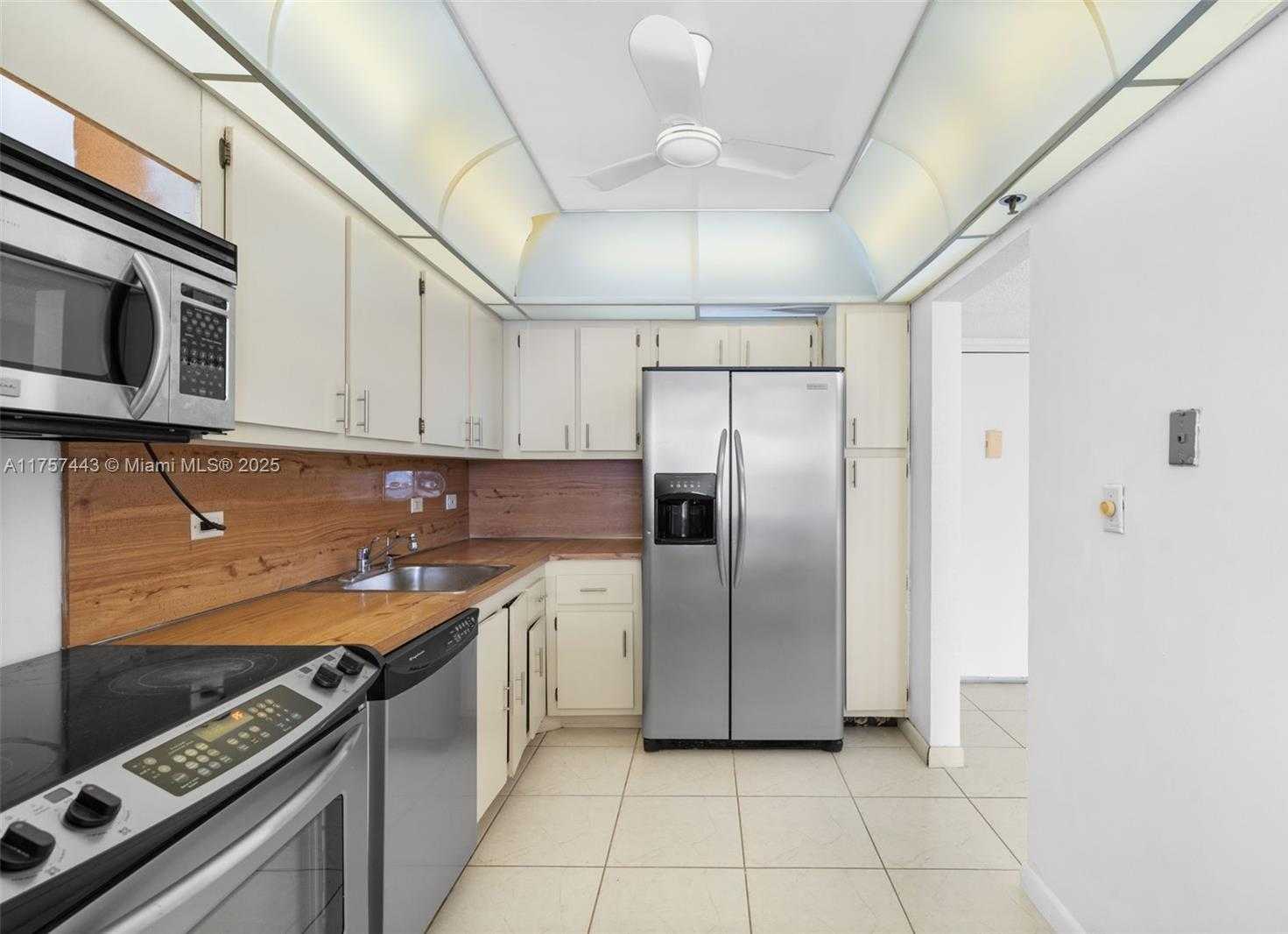 Small Image of 20505 EAST COUNTRY CLUB DR #1938, Aventura Number 5