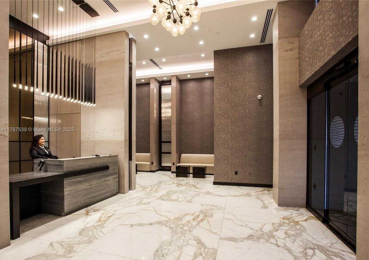 Small Image of 19500 TURNBERRY WAY #20F, Aventura Number 16