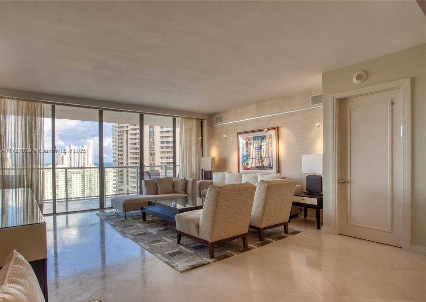 Small Image of 19500 TURNBERRY WAY #20F, Aventura Number 2