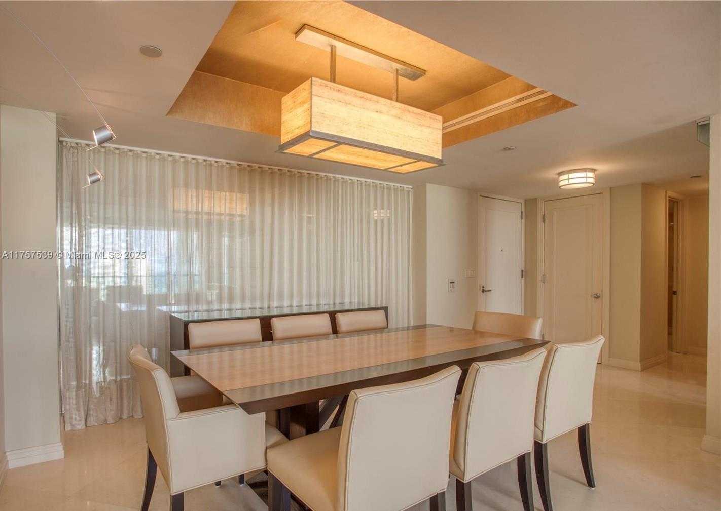 Small Image of 19500 TURNBERRY WAY #20F, Aventura Number 8