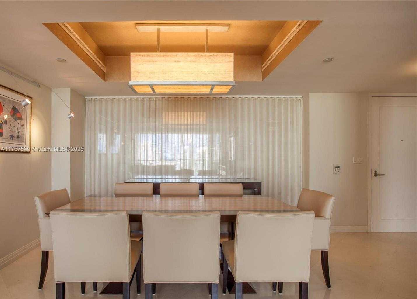 Small Image of 19500 TURNBERRY WAY #20F, Aventura Number 9