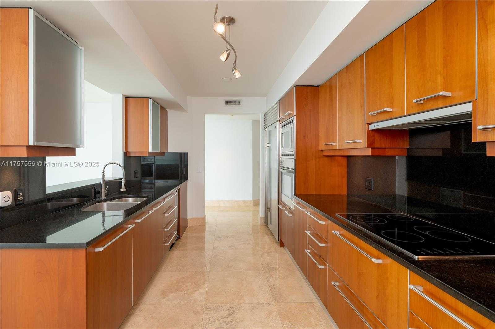 Small Image of 1331 BRICKELL BAY DR #1801, Miami Number 10