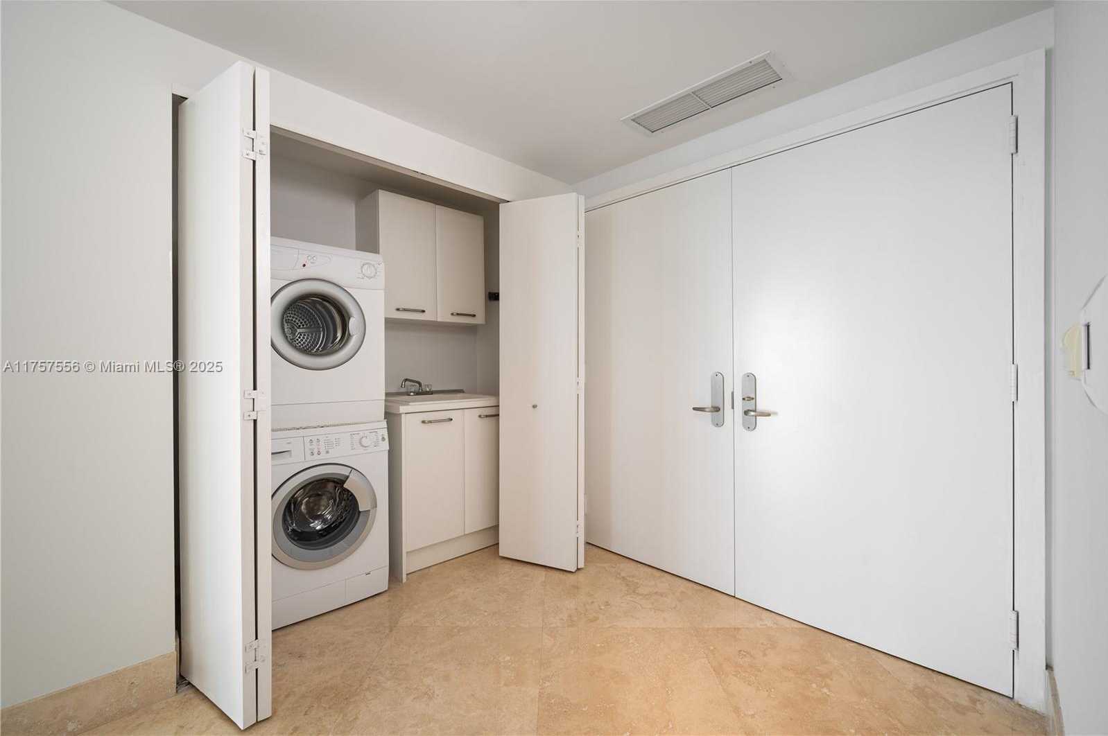 Small Image of 1331 BRICKELL BAY DR #1801, Miami Number 17