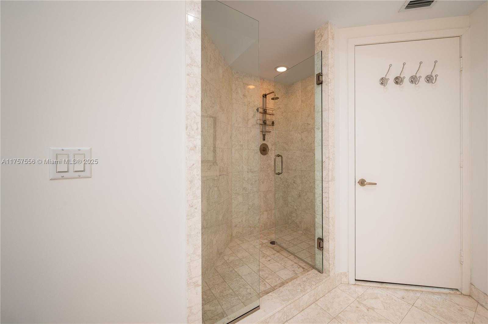 Small Image of 1331 BRICKELL BAY DR #1801, Miami Number 23