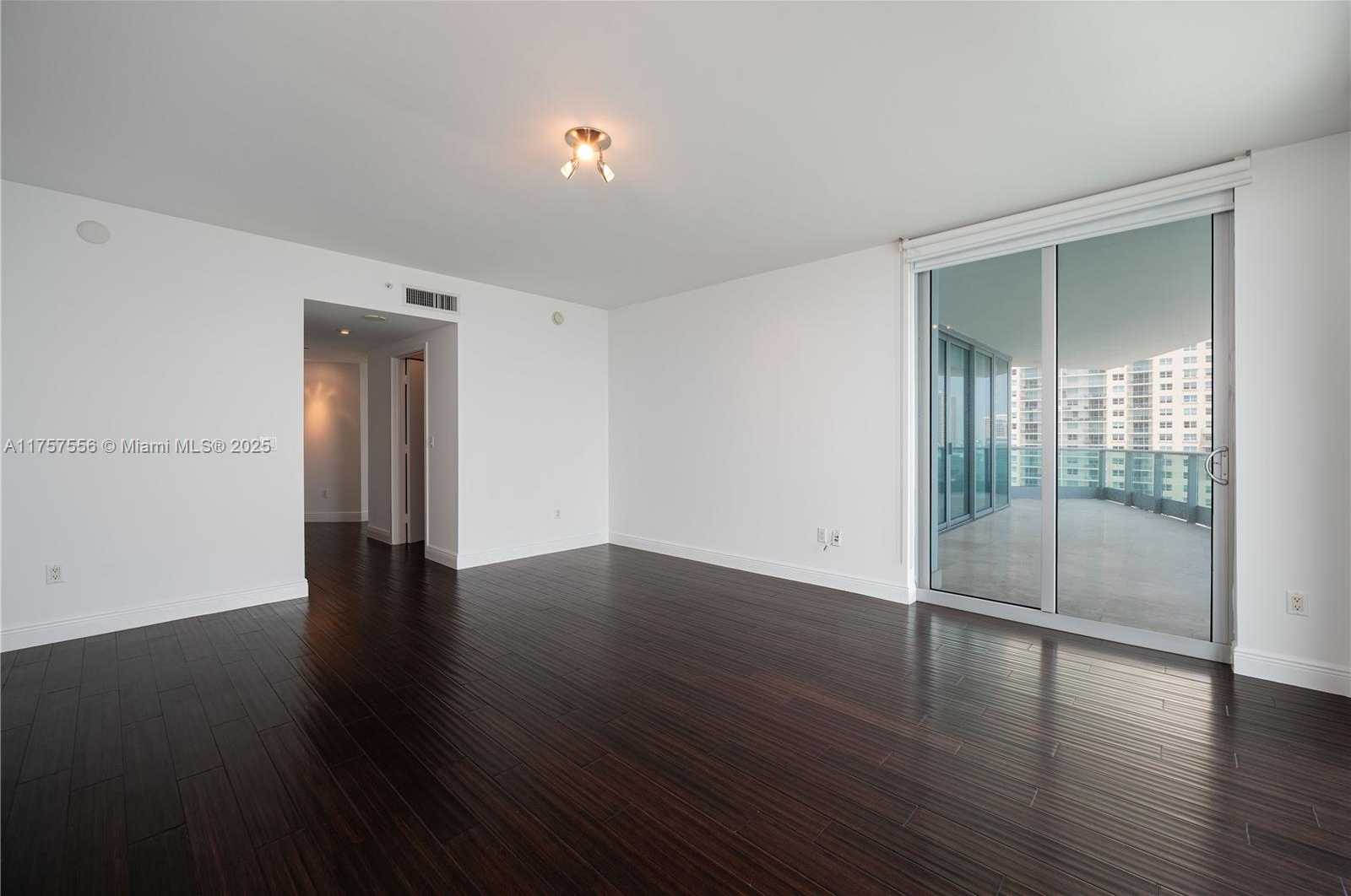 Small Image of 1331 BRICKELL BAY DR #1801, Miami Number 27