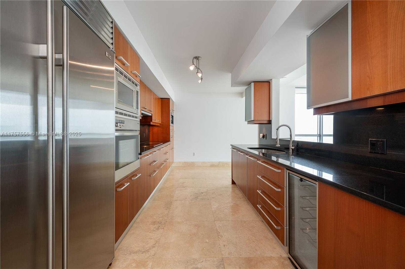Small Image of 1331 BRICKELL BAY DR #1801, Miami Number 7