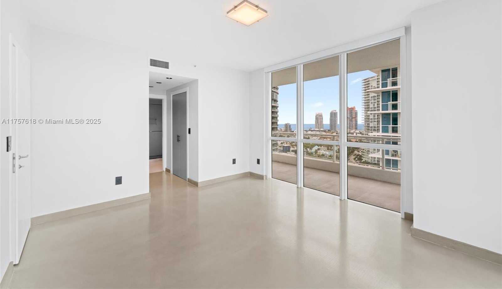 Small Image of 540 WEST AVE #2211, Miami Beach Number 12