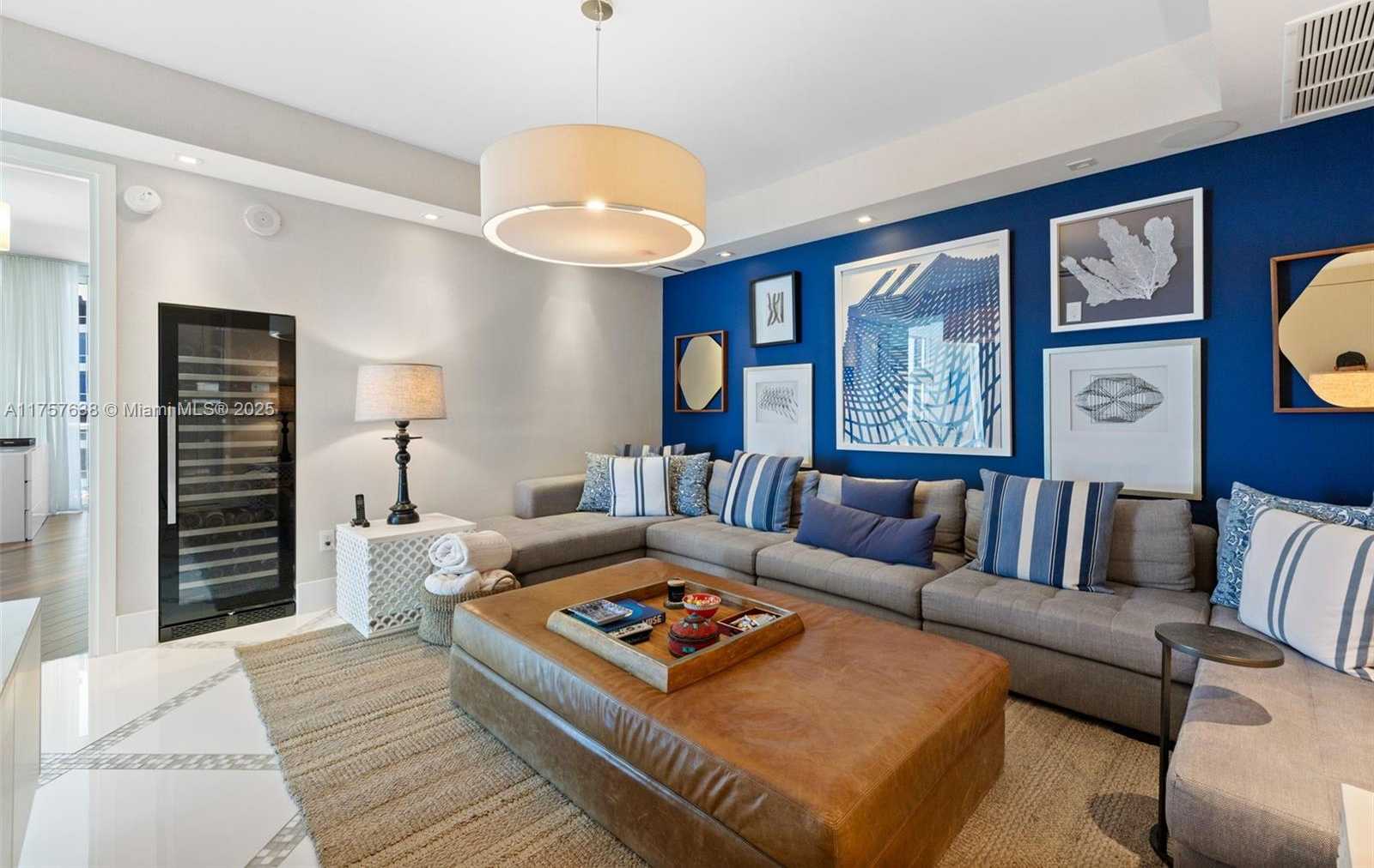 Small Image of 50 SOUTH POINTE DR #1502/03, Miami Beach Number 18