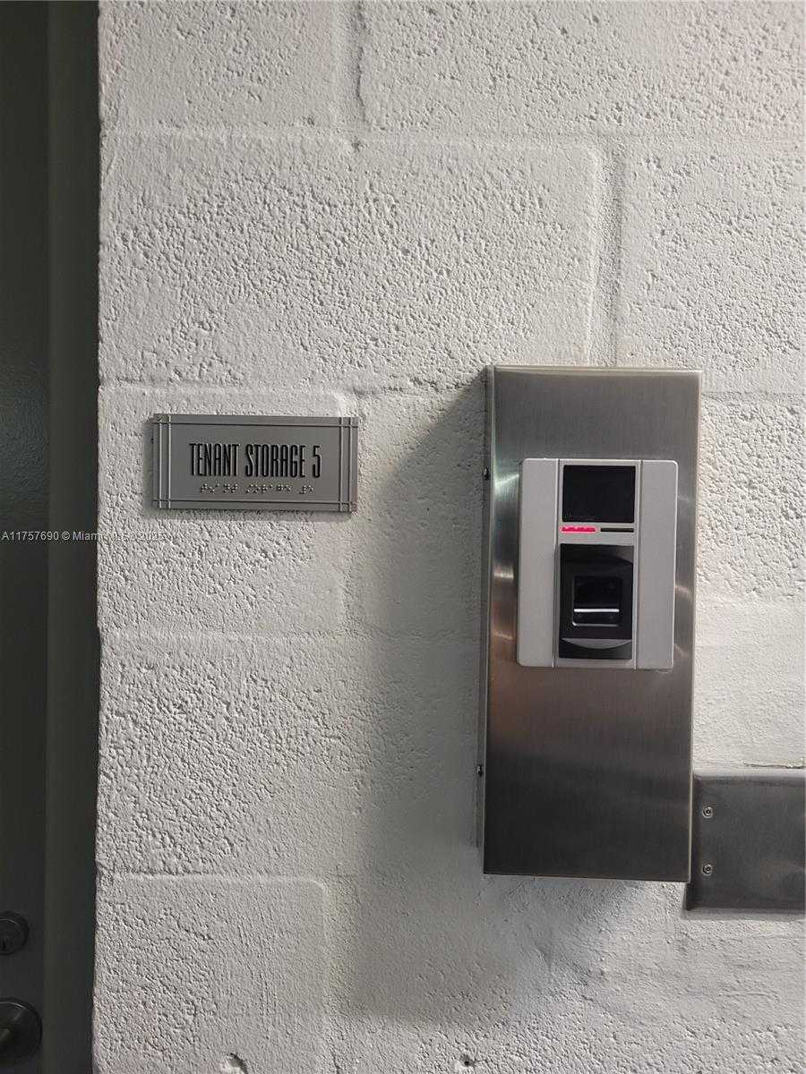 Small Image of 1331 BRICKELL BAY DR #1206, Miami Number 14
