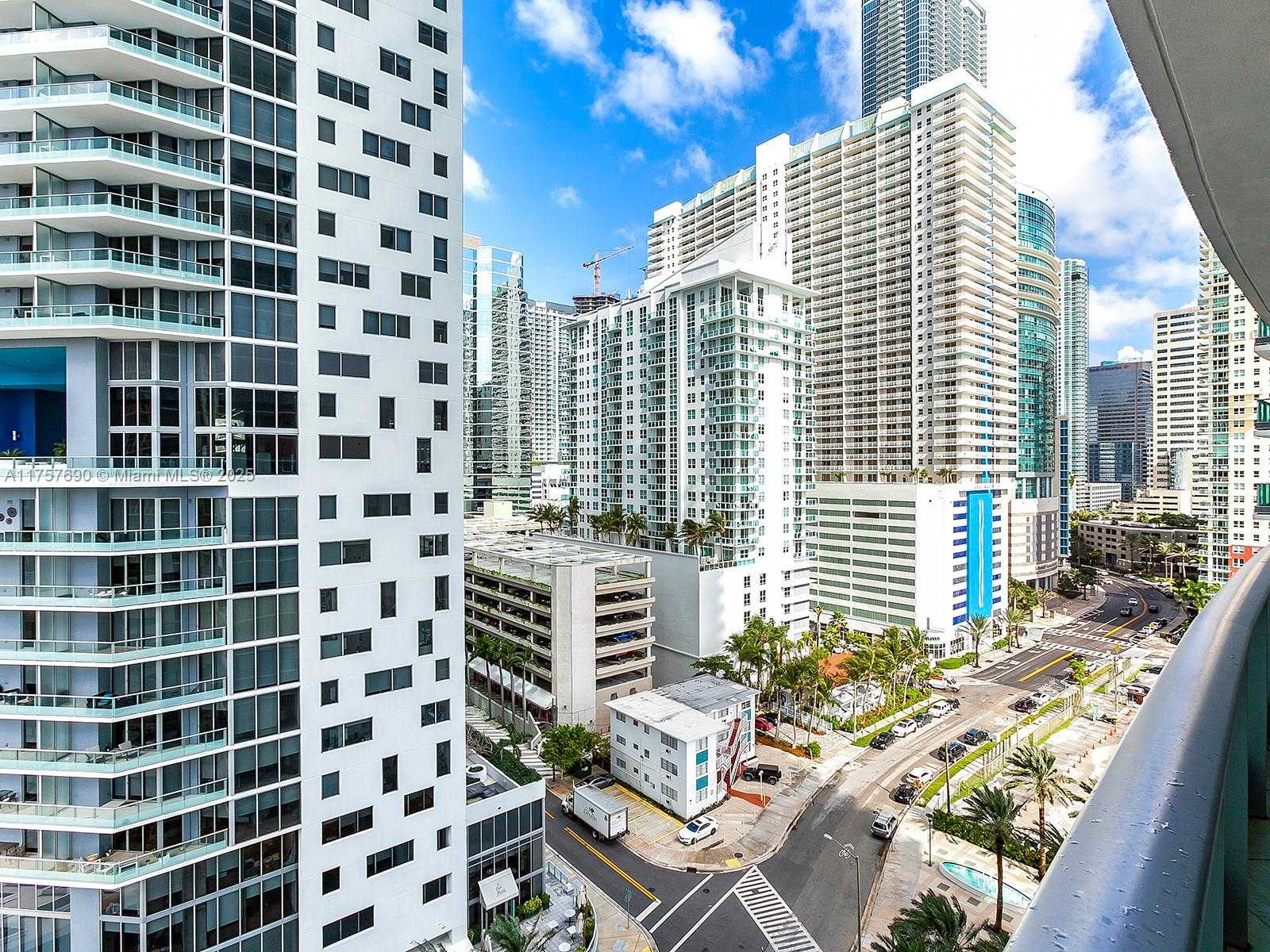 Small Image of 1331 BRICKELL BAY DR #1206, Miami Number 4