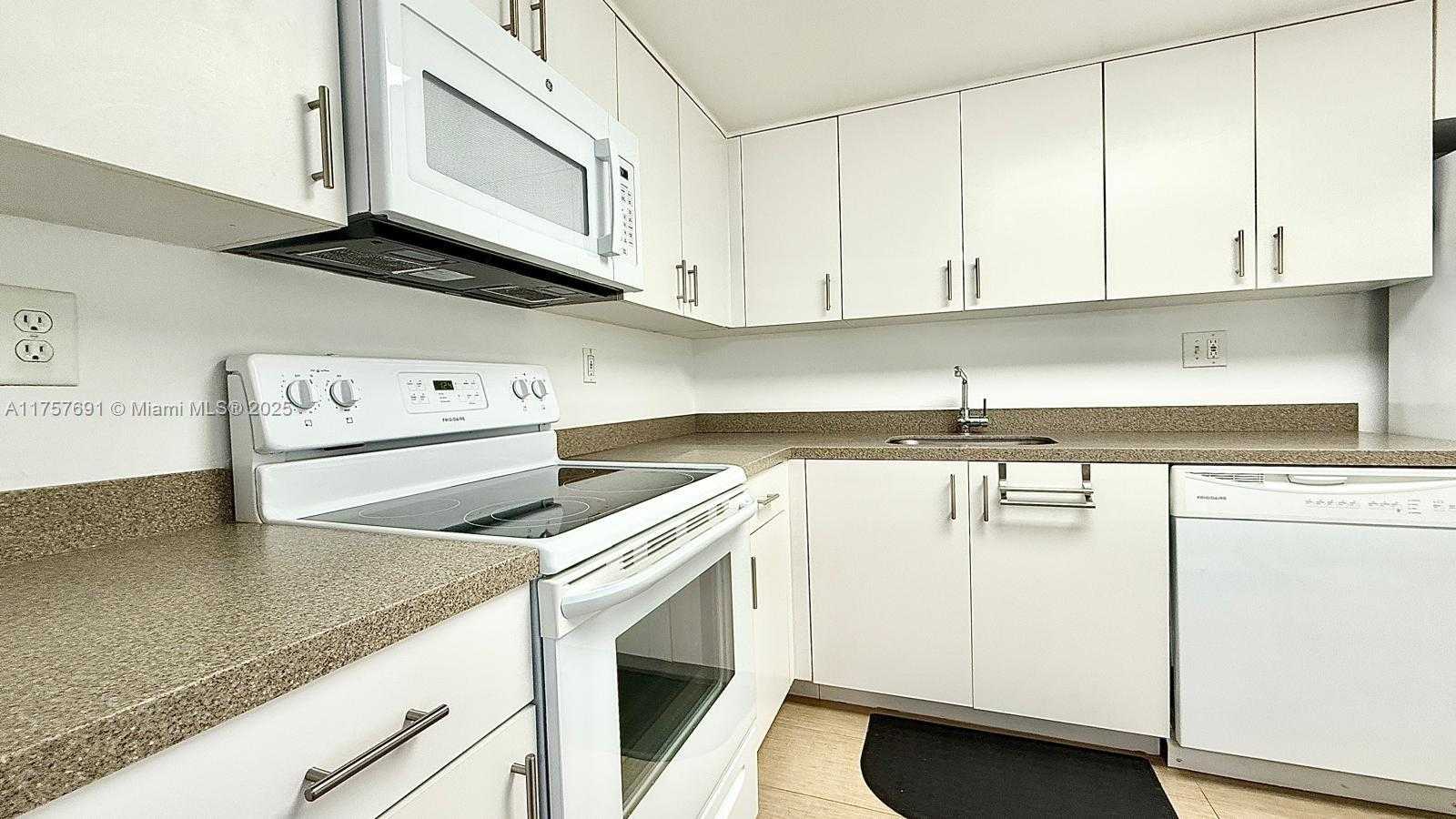 Small Image of 3300 NORTH EAST 192ND ST #PH09, Aventura Number 21