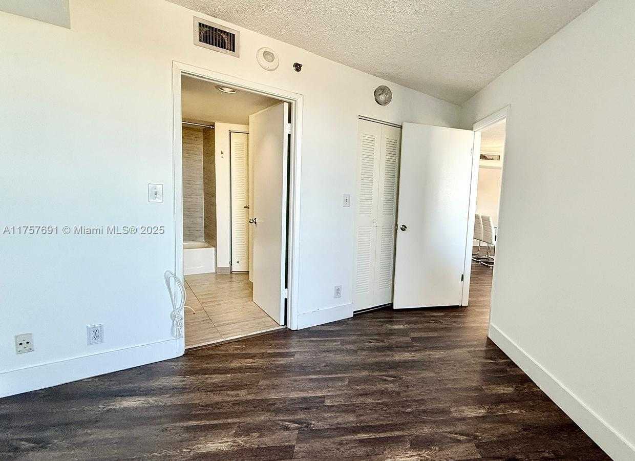 Small Image of 3300 NORTH EAST 192ND ST #PH09, Aventura Number 33