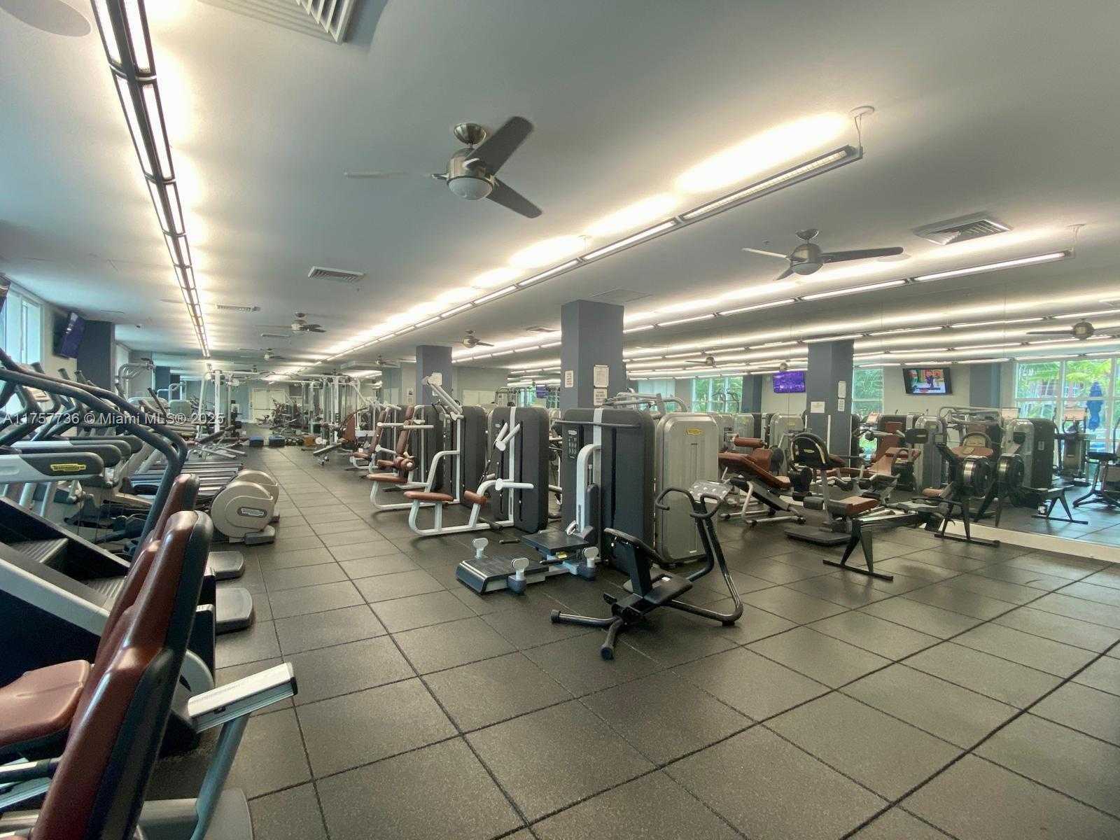 Small Image of 2000 NORTH BAYSHORE DR #608, Miami Number 12