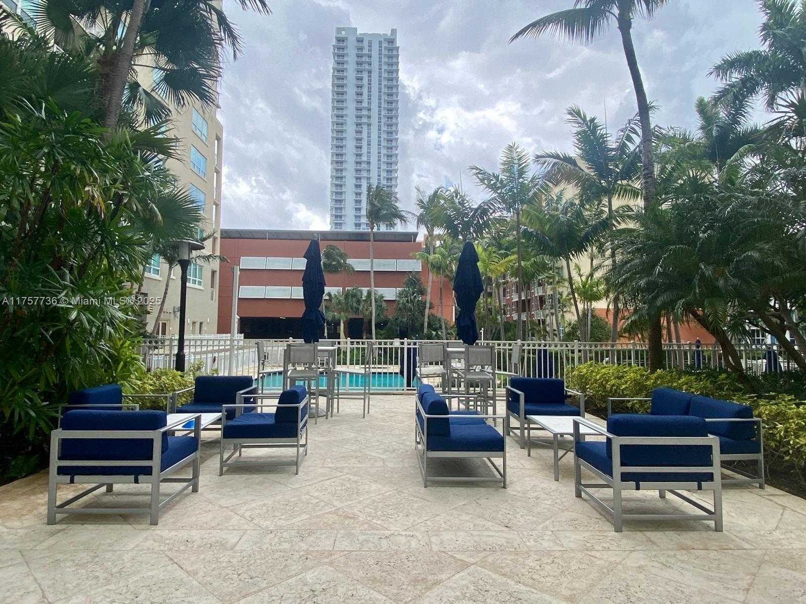 Small Image of 2000 NORTH BAYSHORE DR #608, Miami Number 18