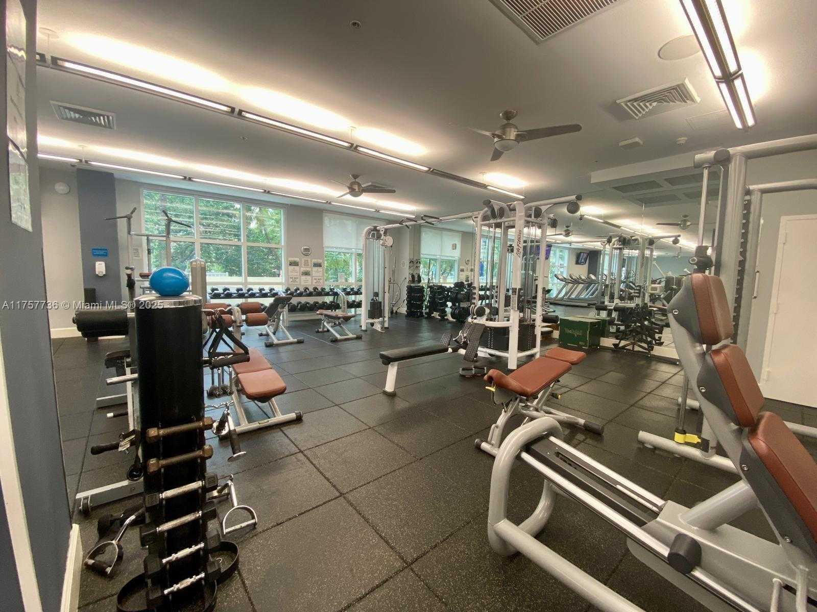 Small Image of 2000 NORTH BAYSHORE DR #608, Miami Number 19