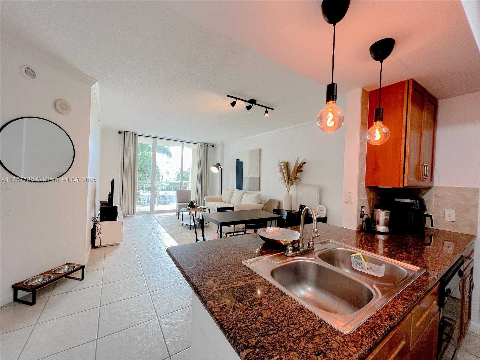 Small Image of 2000 NORTH BAYSHORE DR #608, Miami Number 5
