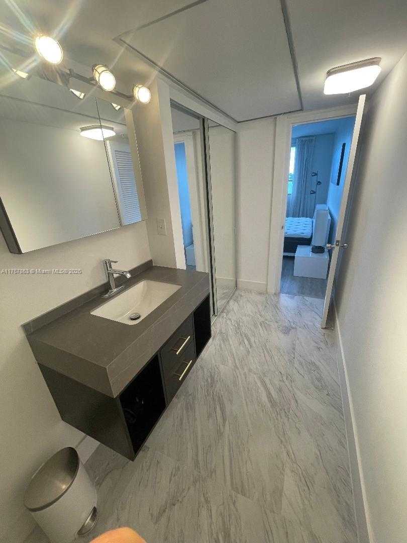 Small Image of 1500 BAY RD #524S, Miami Beach Number 12