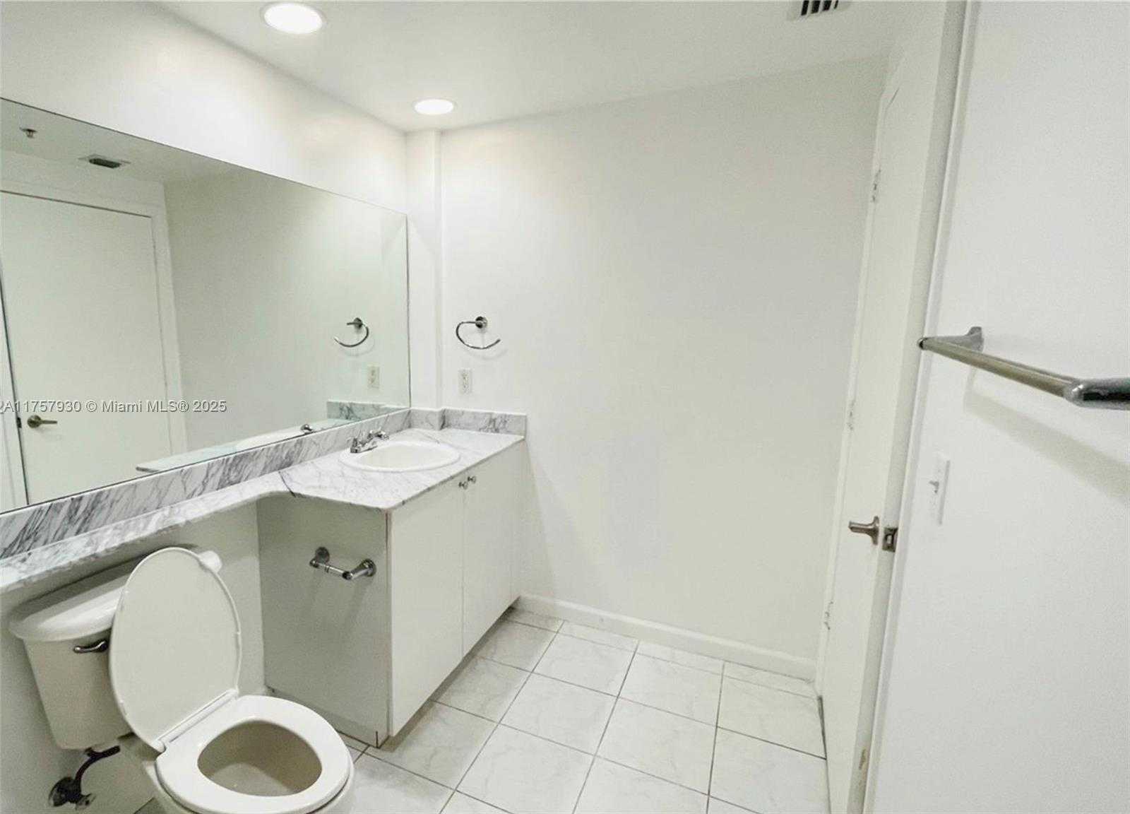 Small Image of 18800 NORTH EAST 29TH AVE #507, Aventura Number 16