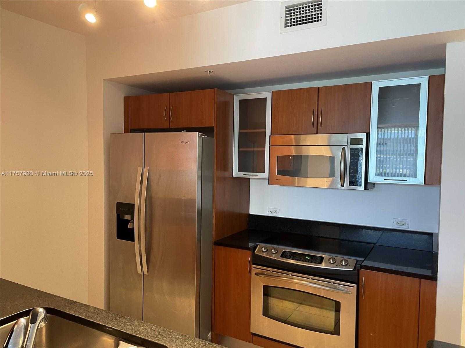 Small Image of 18800 NORTH EAST 29TH AVE #507, Aventura Number 9