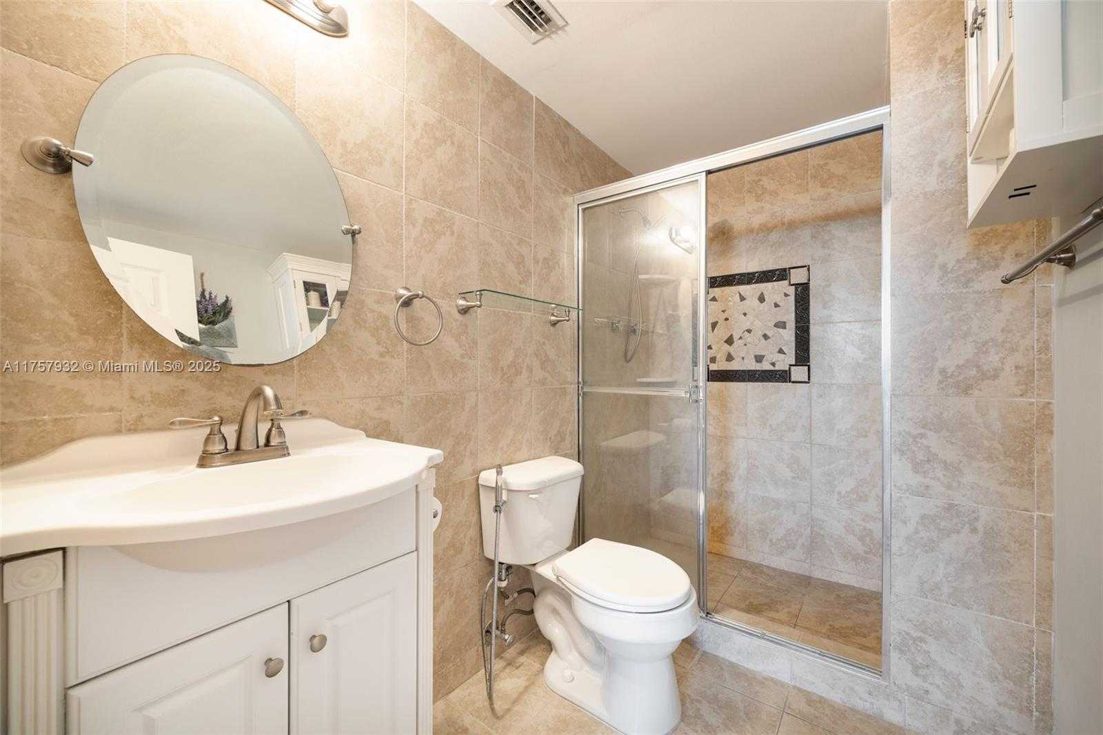 Small Image of 7441 WAYNE AVE #2B, Miami Beach Number 11