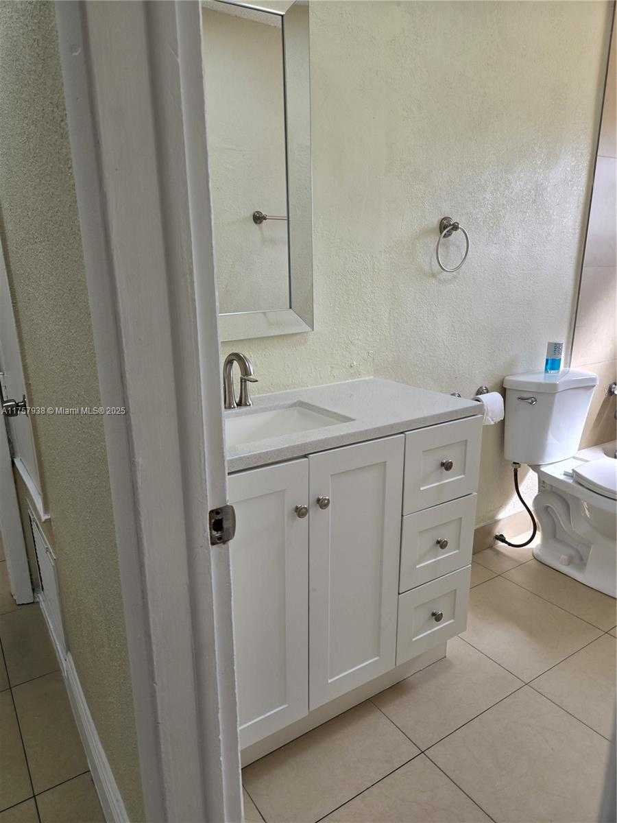 Small Image of 4190 NORTH WEST 45TH ST #1, Lauderdale Lakes Number 7