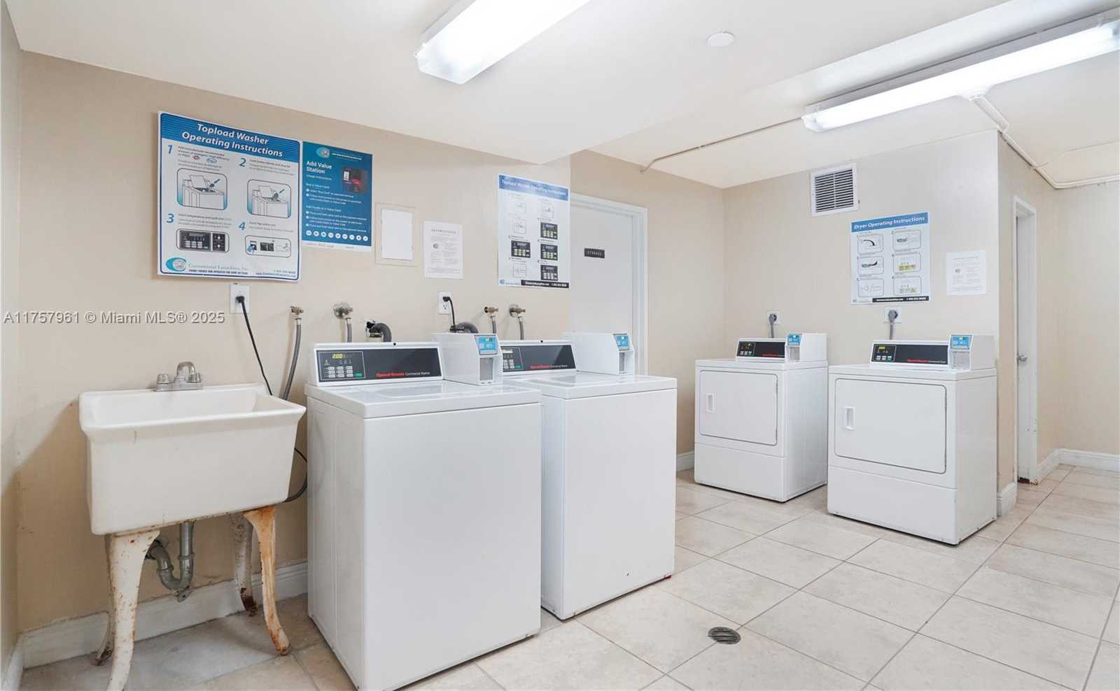 Small Image of 5101 COLLINS AVE #14G, Miami Beach Number 11