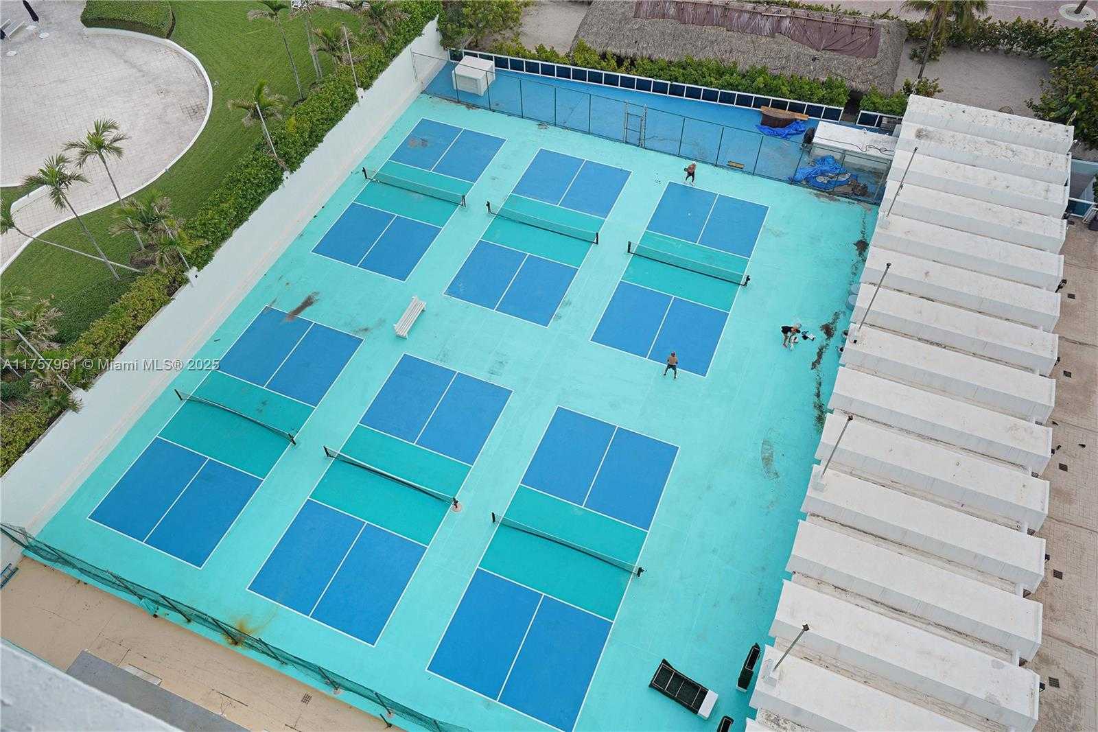 Small Image of 5101 COLLINS AVE #14G, Miami Beach Number 7