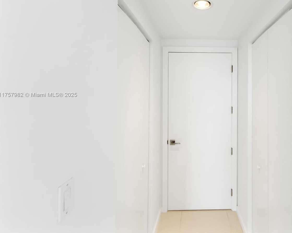 Small Image of 5300 NORTH WEST 85TH AVE #303, Doral Number 12