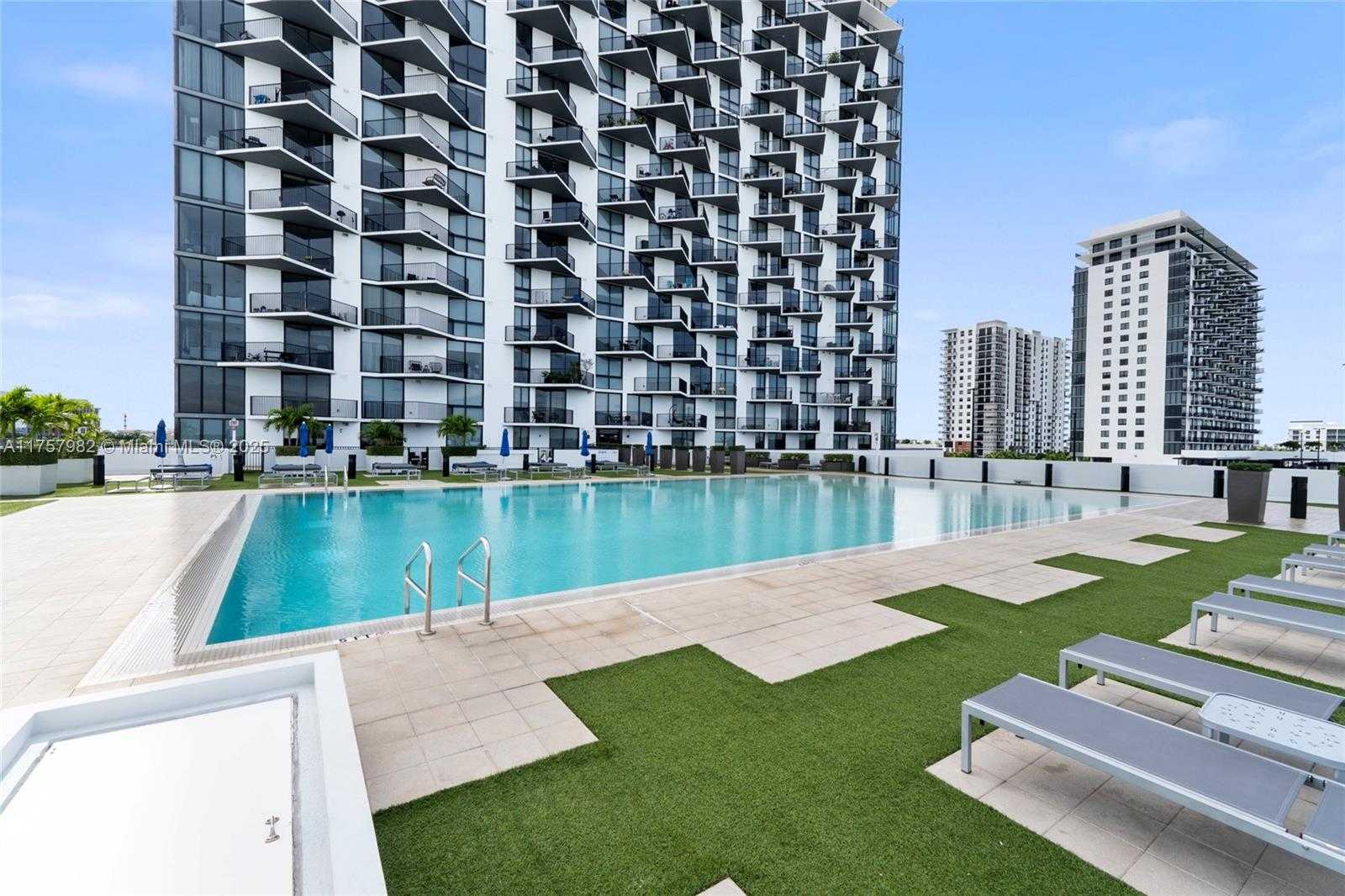 Small Image of 5300 NORTH WEST 85TH AVE #303, Doral Number 23