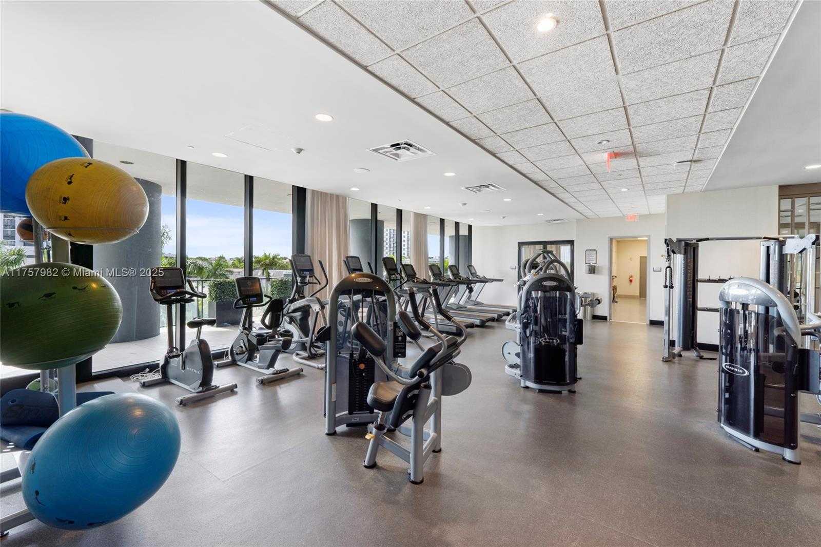 Small Image of 5300 NORTH WEST 85TH AVE #303, Doral Number 25