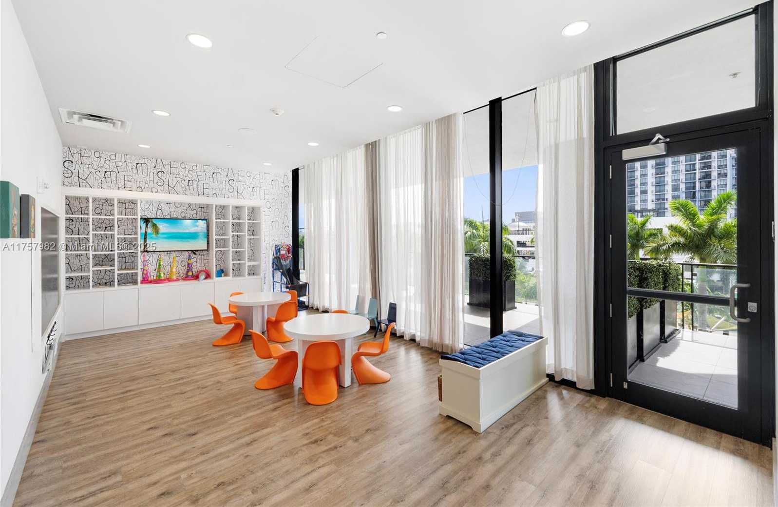 Small Image of 5300 NORTH WEST 85TH AVE #303, Doral Number 27