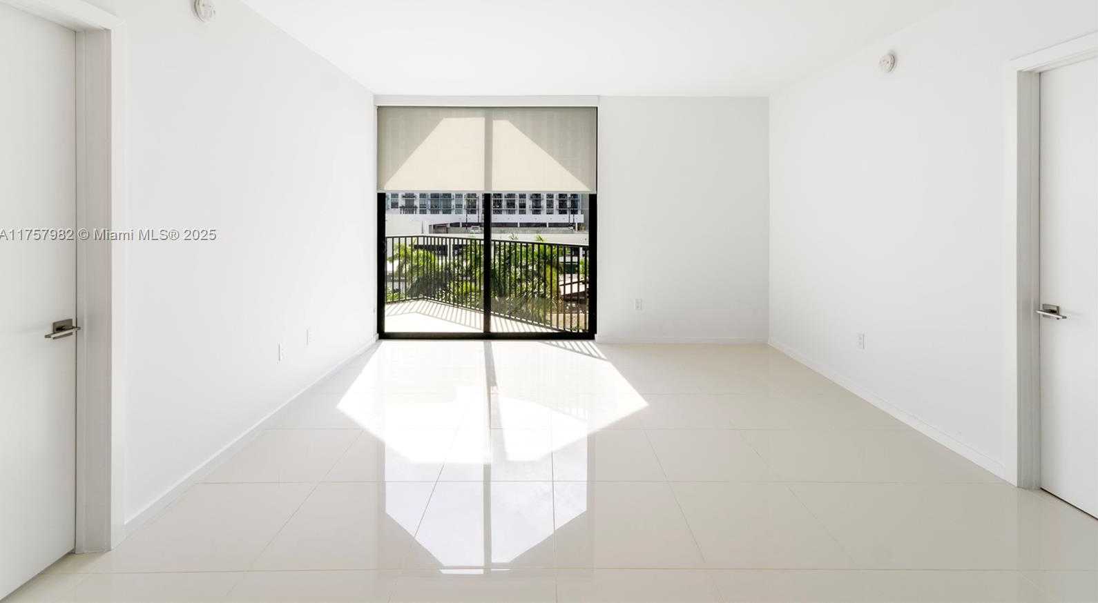 Small Image of 5300 NORTH WEST 85TH AVE #303, Doral Number 7