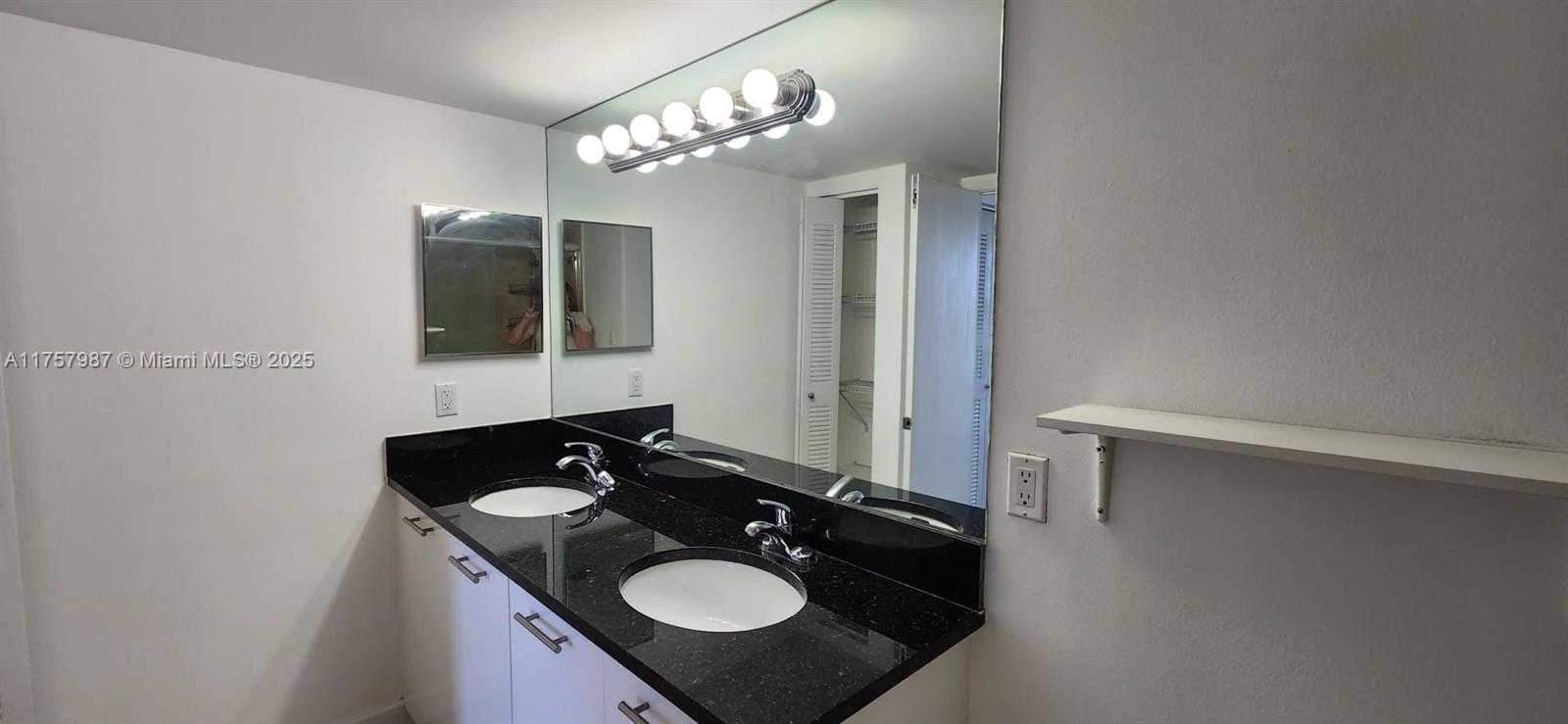 Small Image of 3300 NORTH EAST 192ND ST #1007, Aventura Number 13