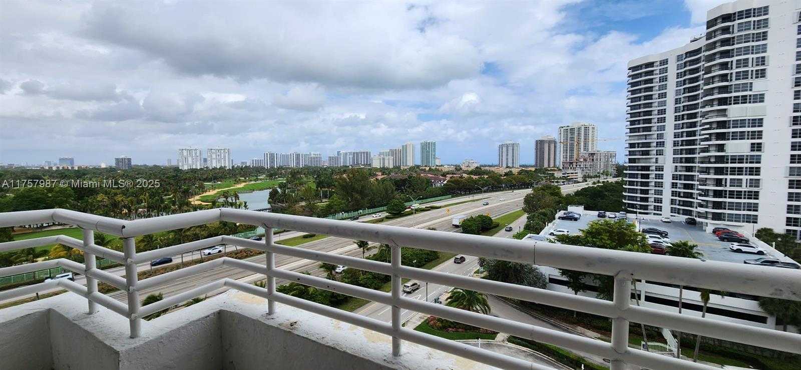 Small Image of 3300 NORTH EAST 192ND ST #1007, Aventura Number 4
