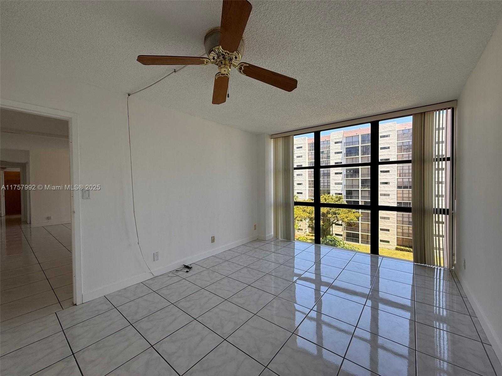 Small Image of 17011 NORTH BAY RD #607, Sunny Isles Beach Number 10