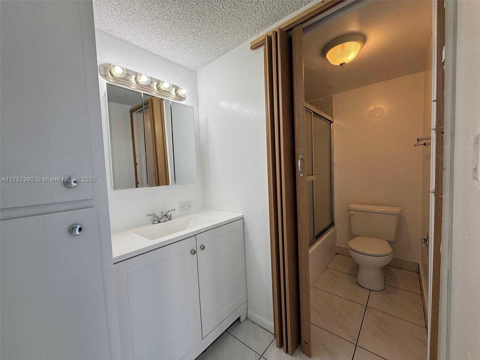 Small Image of 17011 NORTH BAY RD #607, Sunny Isles Beach Number 16