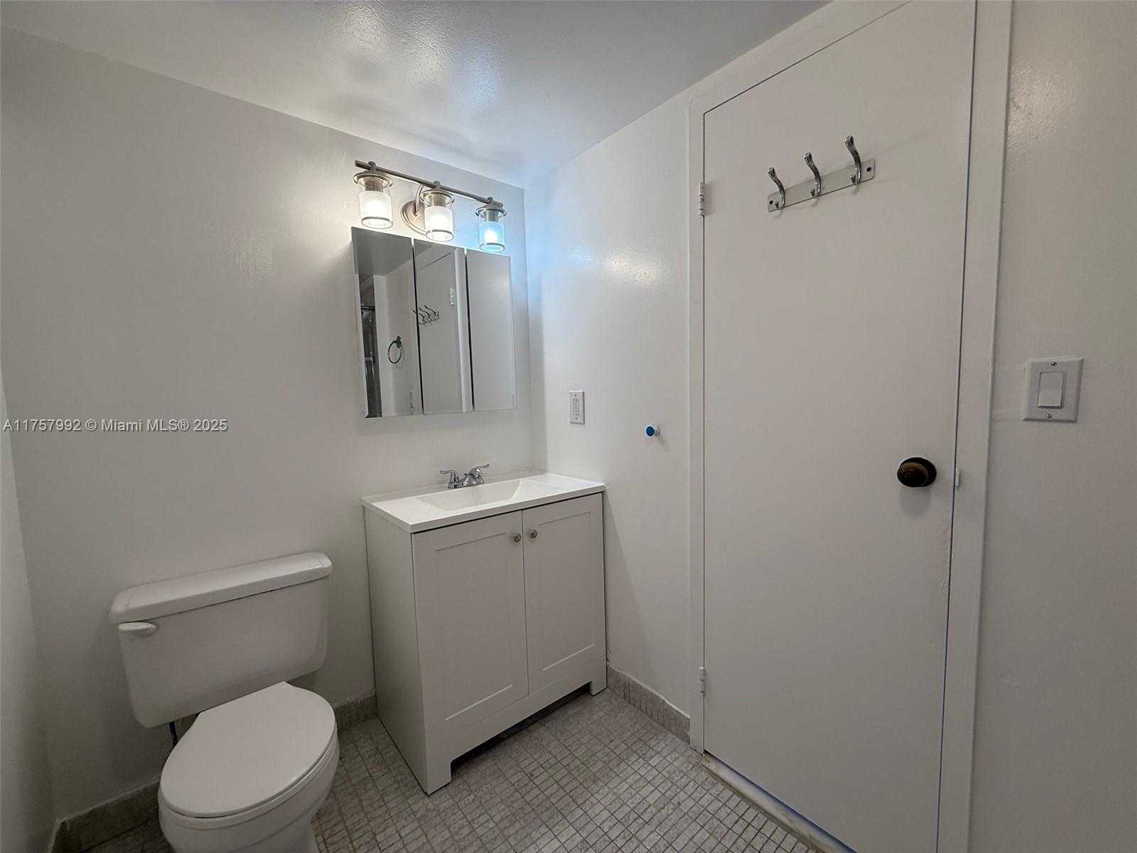 Small Image of 17011 NORTH BAY RD #607, Sunny Isles Beach Number 17