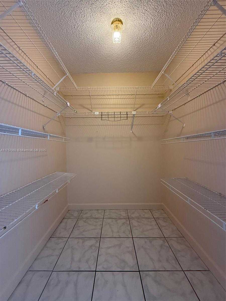 Small Image of 17011 NORTH BAY RD #607, Sunny Isles Beach Number 19