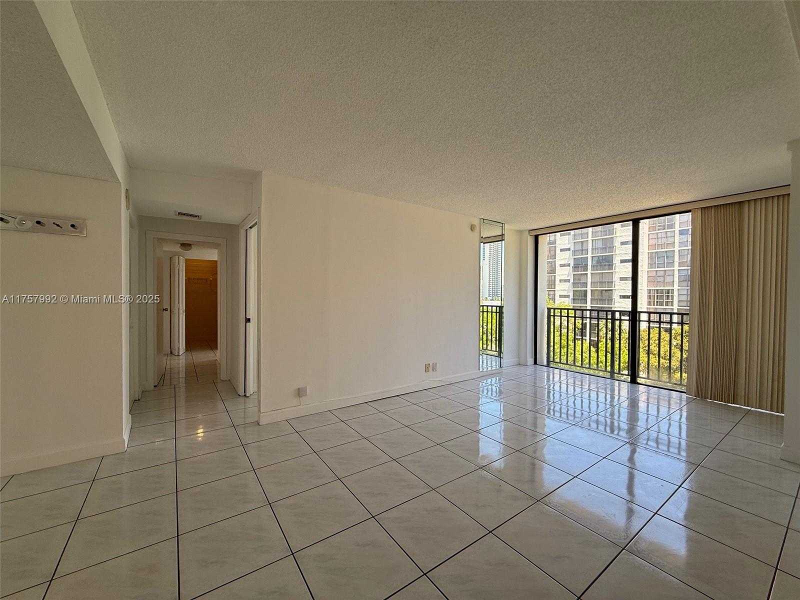 Small Image of 17011 NORTH BAY RD #607, Sunny Isles Beach Number 2