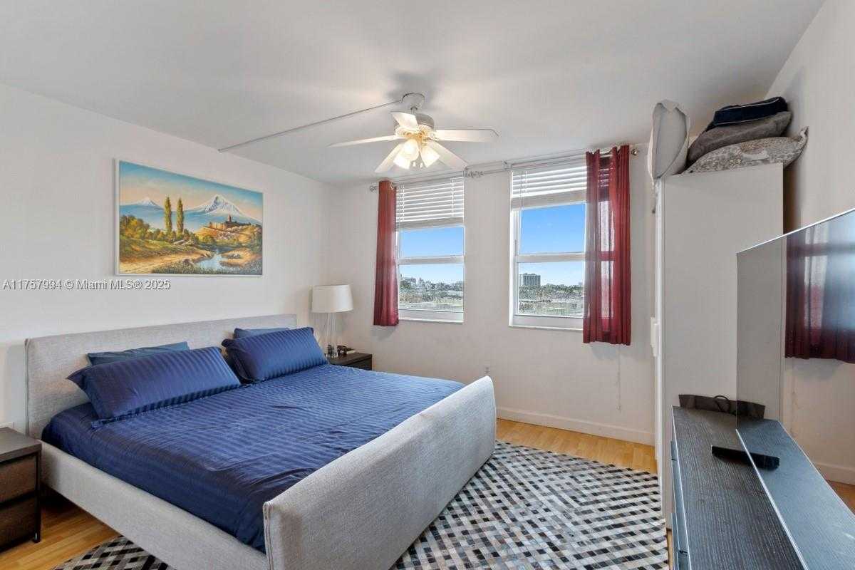 Small Image of 90 ALTON RD #807, Miami Beach Number 10