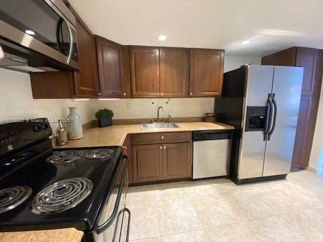 Small Image of 17600 NORTH BAY RD #N603, Sunny Isles Beach Number 5