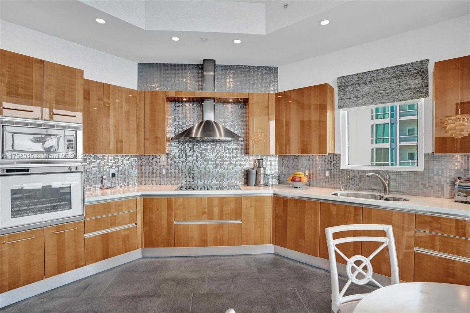 Small Image of 16047 COLLINS AVE #PH3501, Sunny Isles Beach Number 24