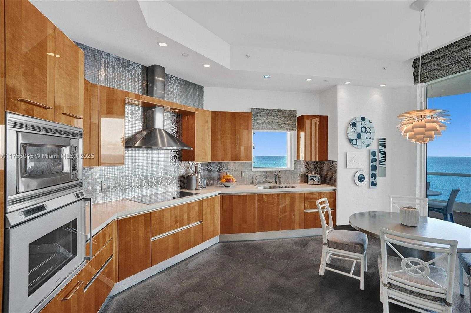 Small Image of 16047 COLLINS AVE #PH3501, Sunny Isles Beach Number 26
