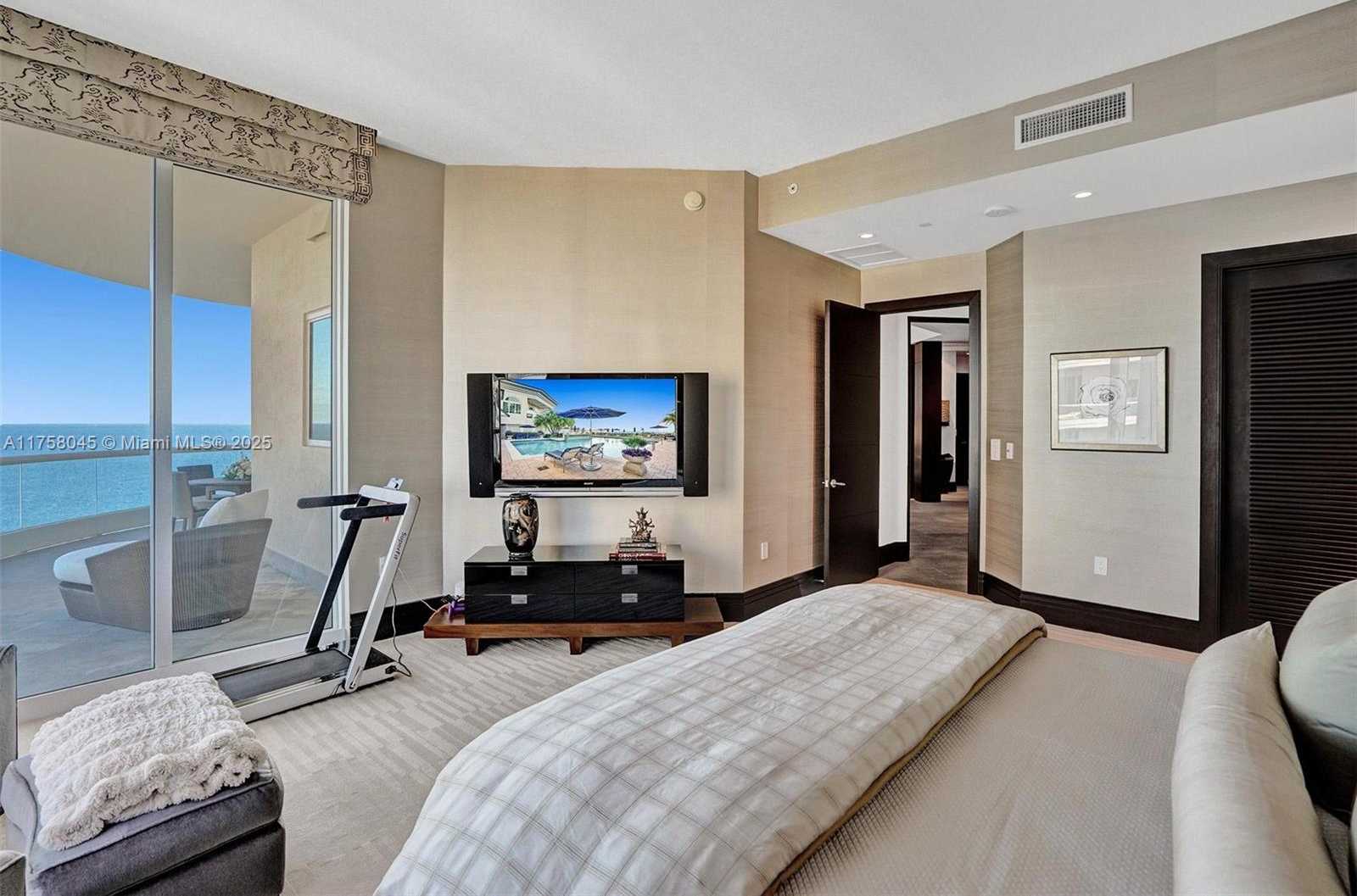 Small Image of 16047 COLLINS AVE #PH3501, Sunny Isles Beach Number 30