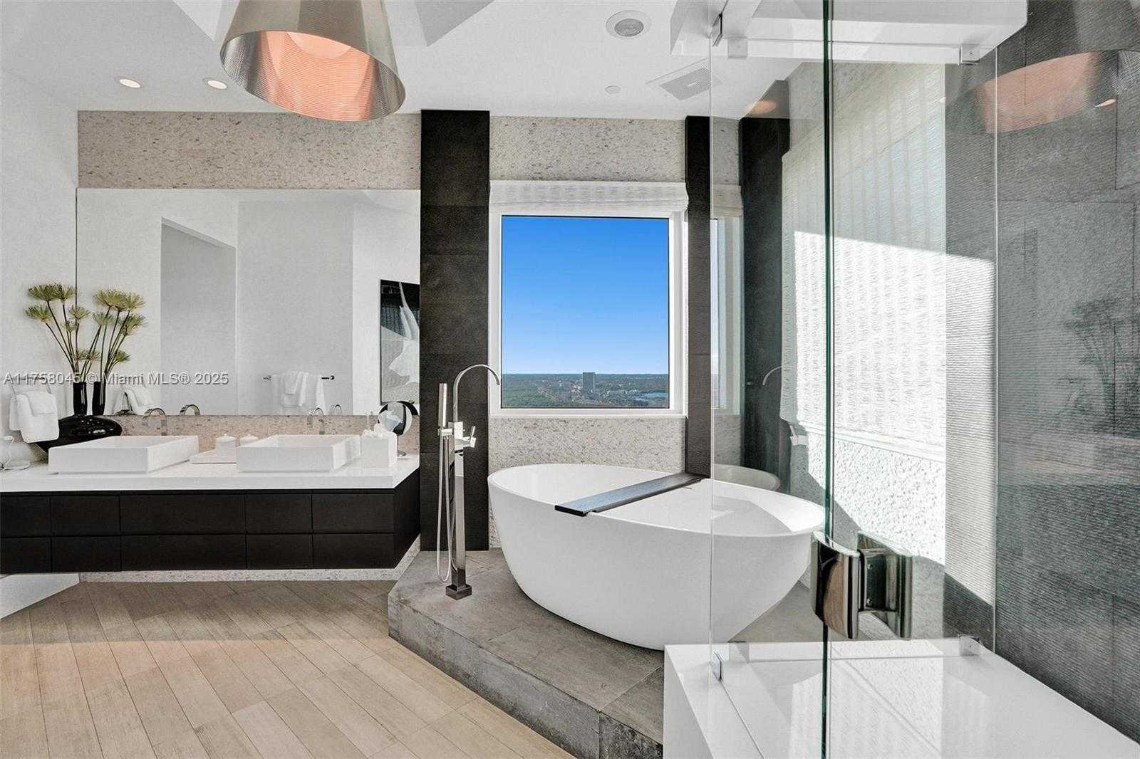 Small Image of 16047 COLLINS AVE #PH3501, Sunny Isles Beach Number 32
